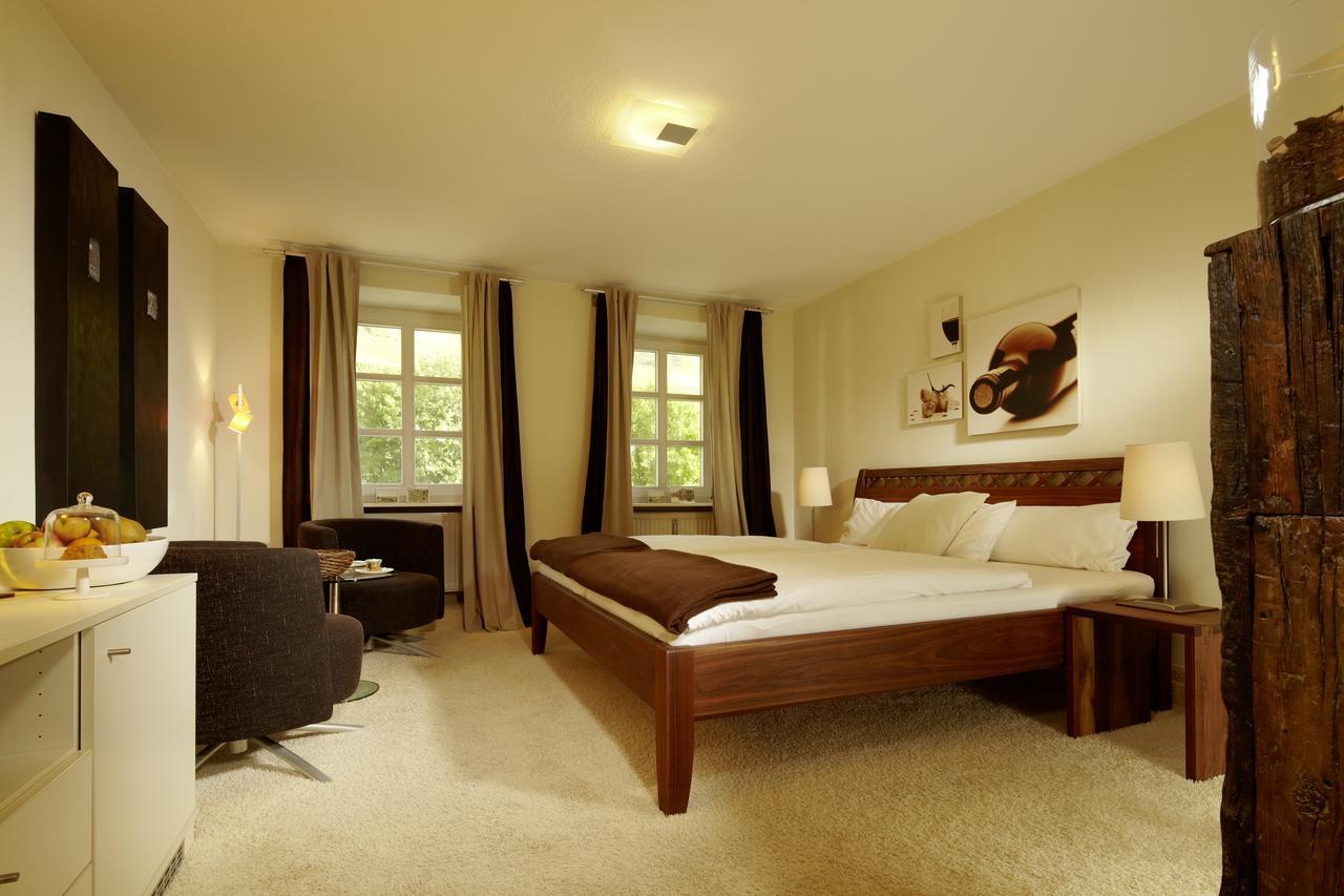 Hotel Wein- & Tafelhaus à Trittenheim Extérieur photo